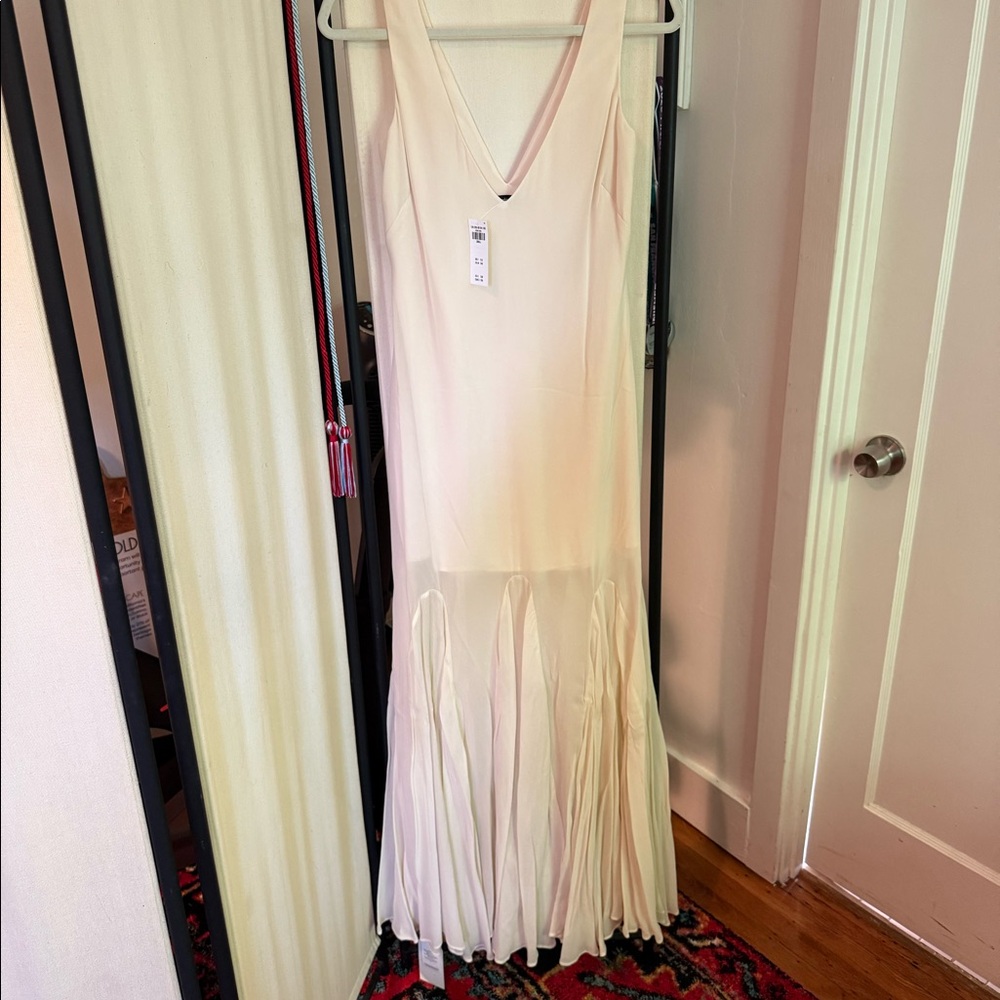 NWT Abercrombie & Fitch Cream Godet Maxi dress, Small graduation, bride, shower - Picture 10 of 10